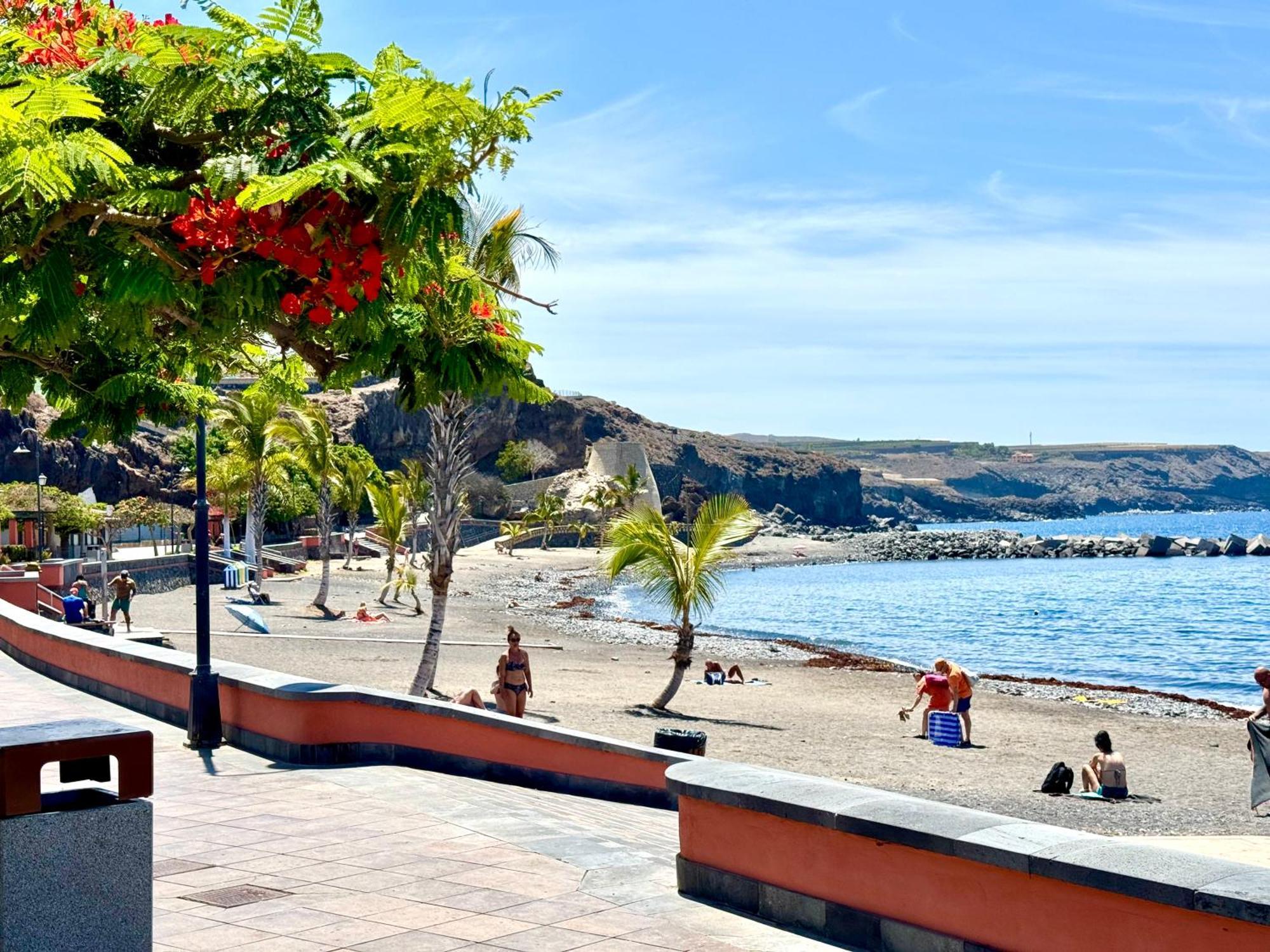 Number 5 At The Marina, Playa San Juan, South Tenerife Vv-A38-4-7457 Luaran gambar